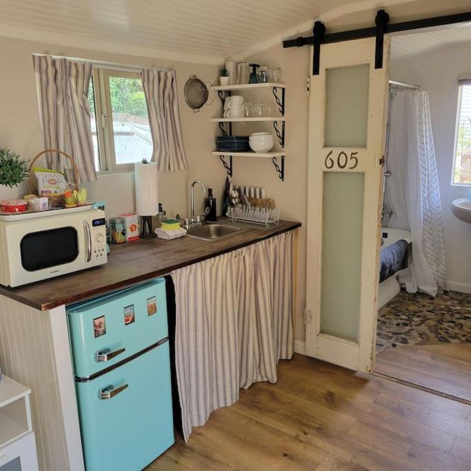 Cute Peaceful Tiny House Getaway W Backyard - Low Summer Rates! Tucson Eksteriør billede